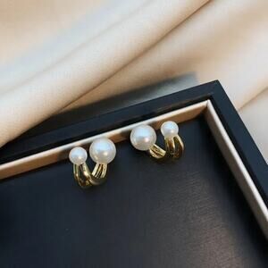 Gold Tone Faux Pearl Dangly Earrings White Boho Elegant Stud‎ Classic Pretty